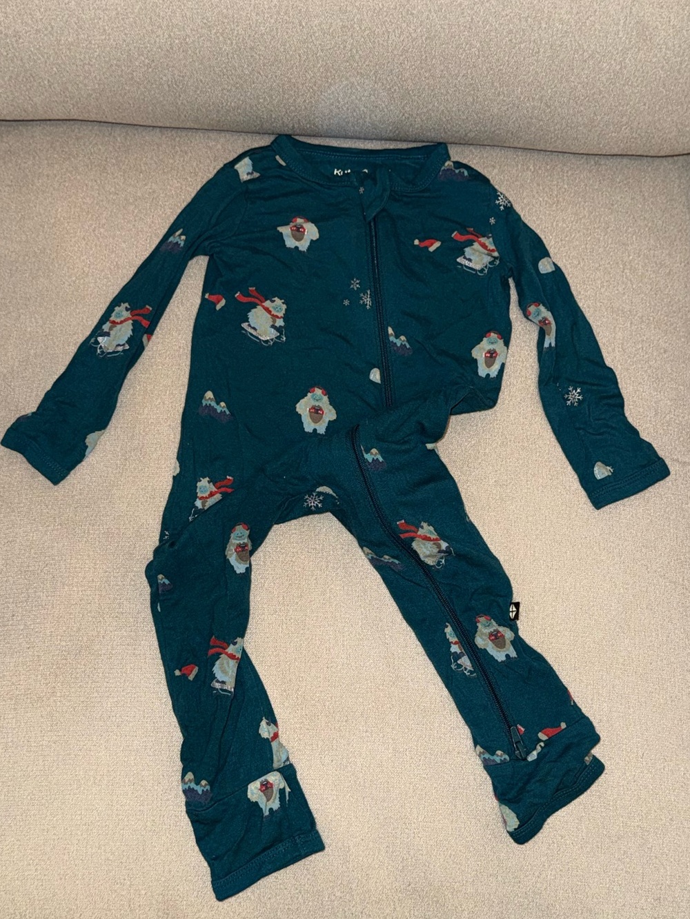 Kyte Baby Zippered Romper in Yeti